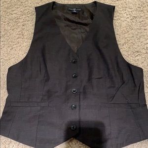 Gap black stylish vest!